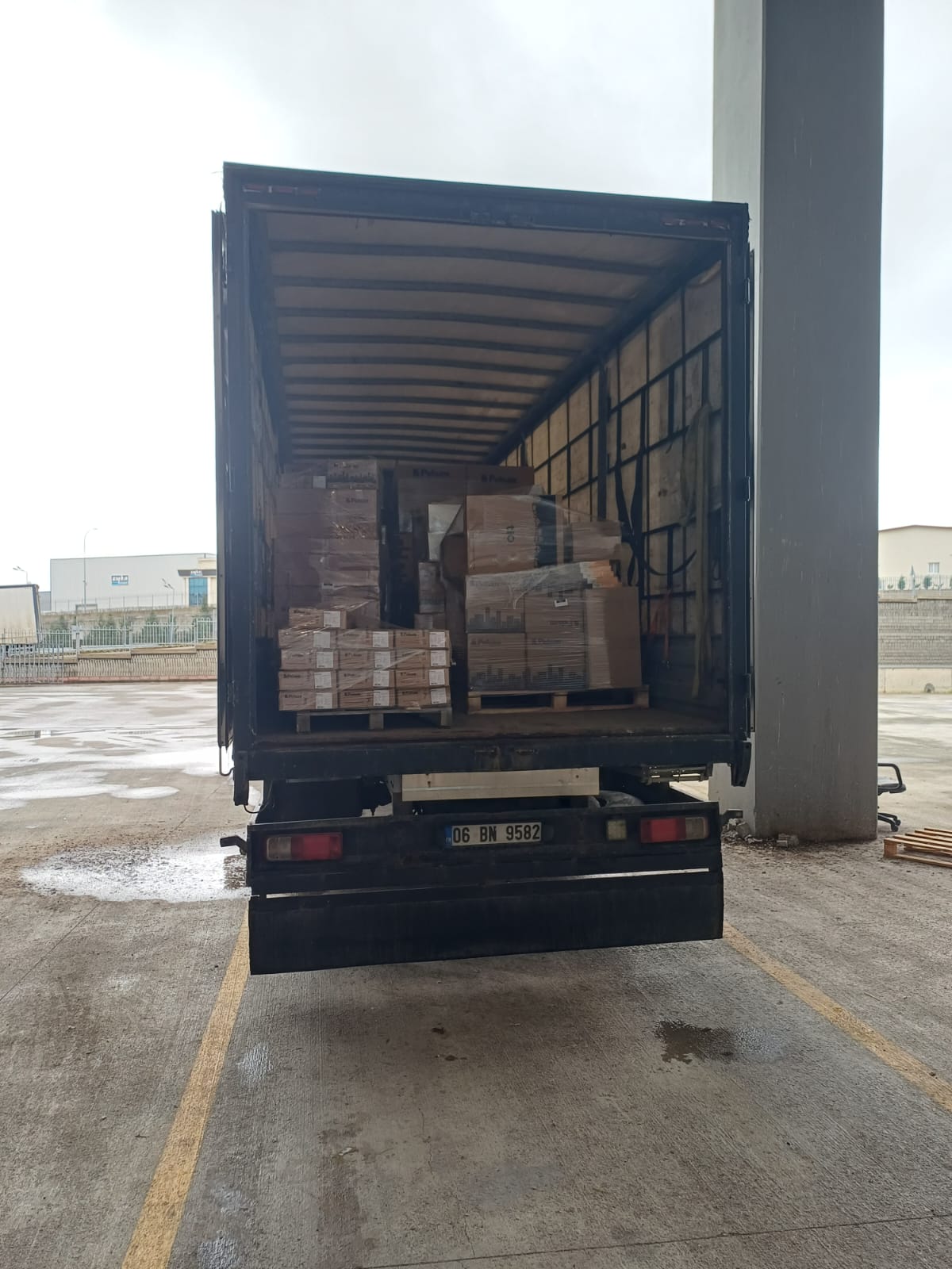 Renk Lojistik araç ve operasyon görseli