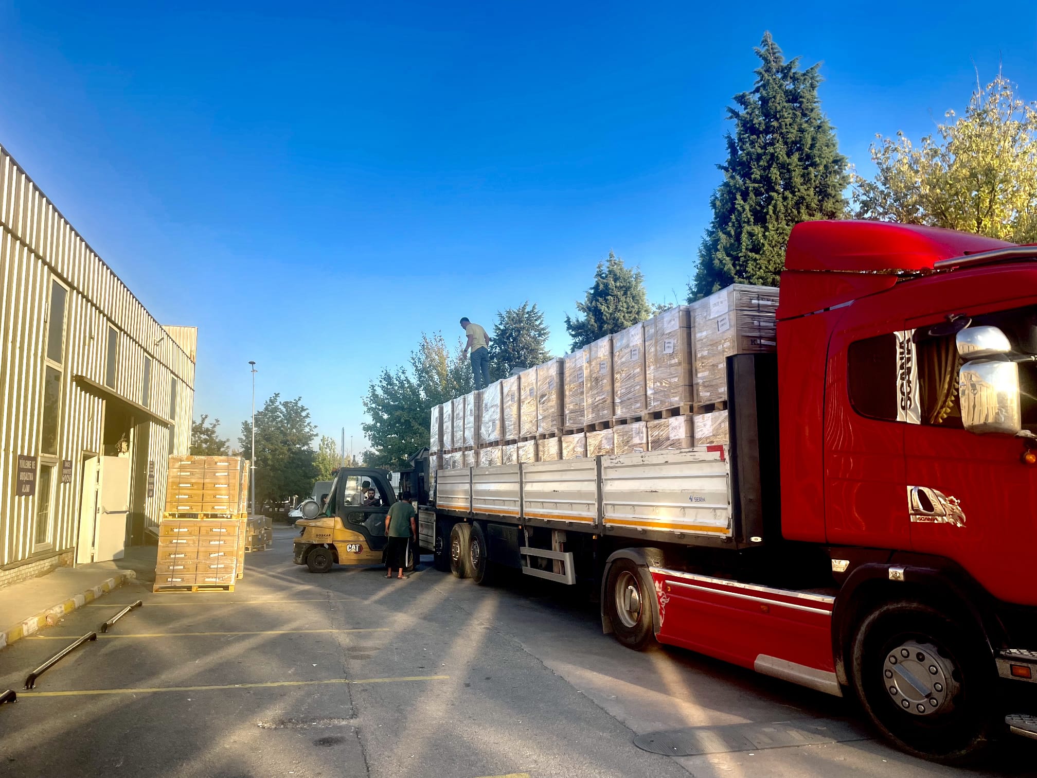 Renk Lojistik araç ve operasyon görseli